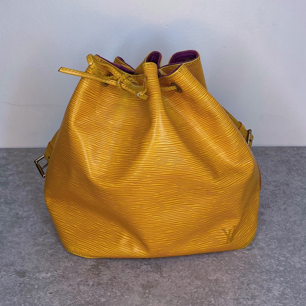 Handbag